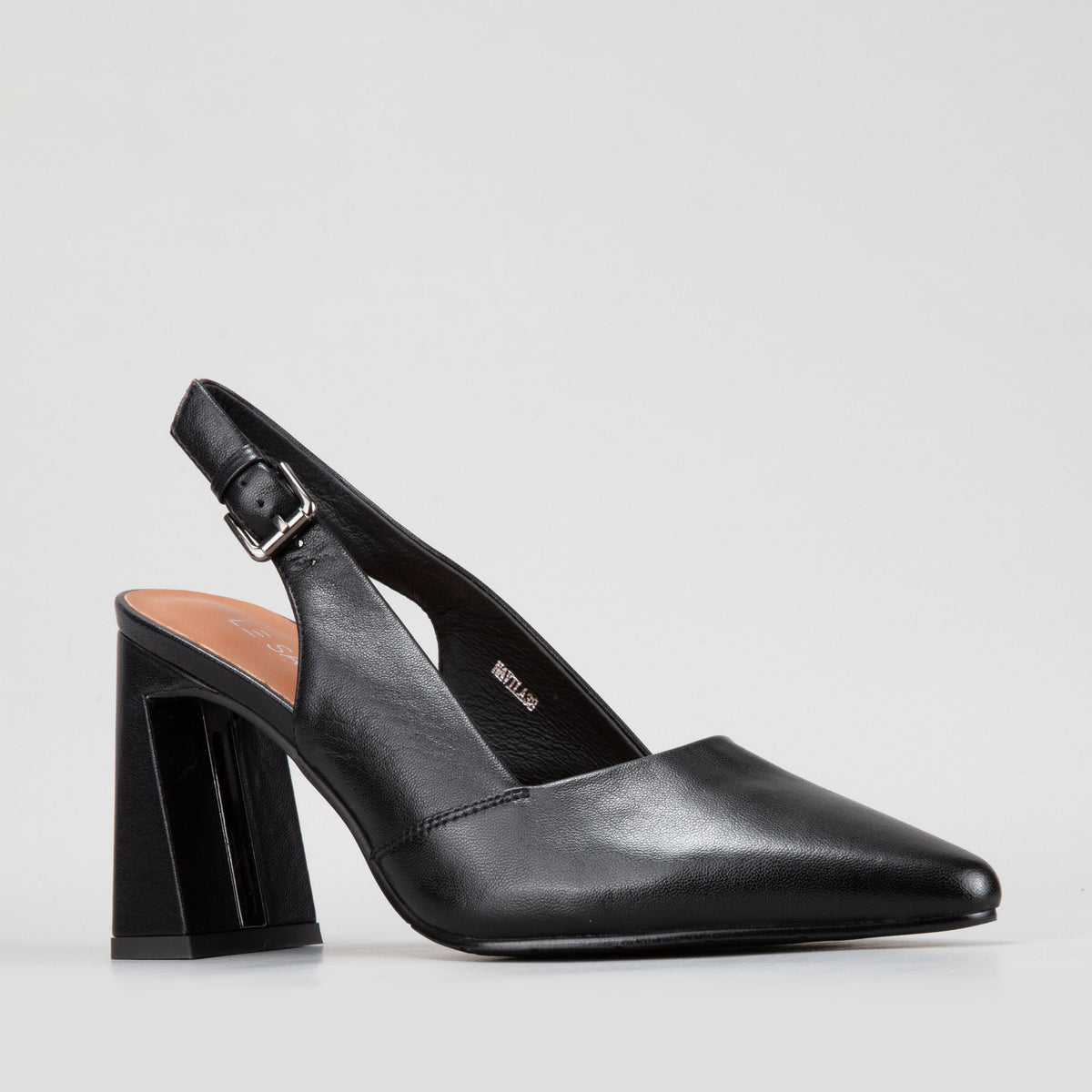 Navila - Black